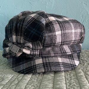 Mudd cabbie hat with bow